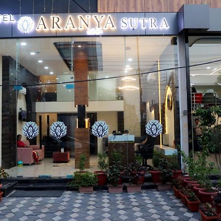 Hotel Aranyasutra Inaya, Indore Luaran gambar