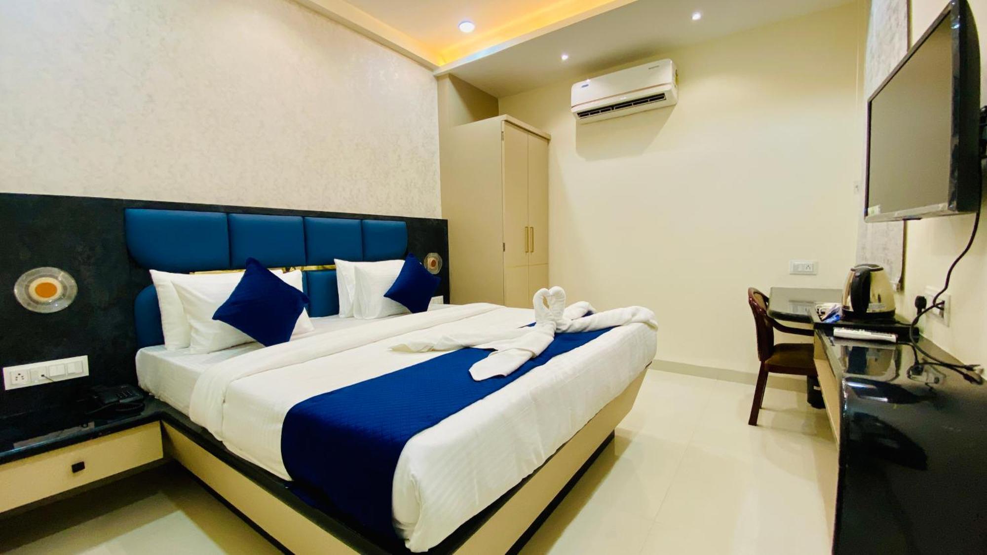 Hotel Aranyasutra Inaya, Indore Luaran gambar