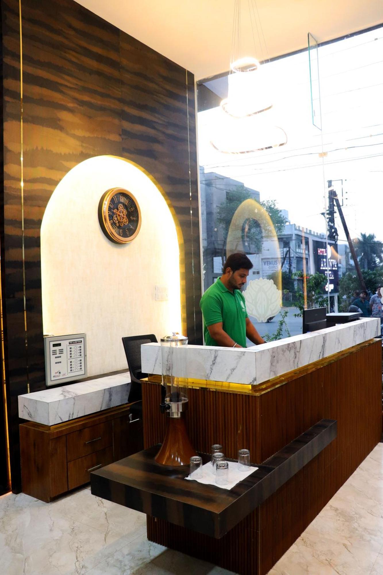 Hotel Aranyasutra Inaya, Indore Luaran gambar