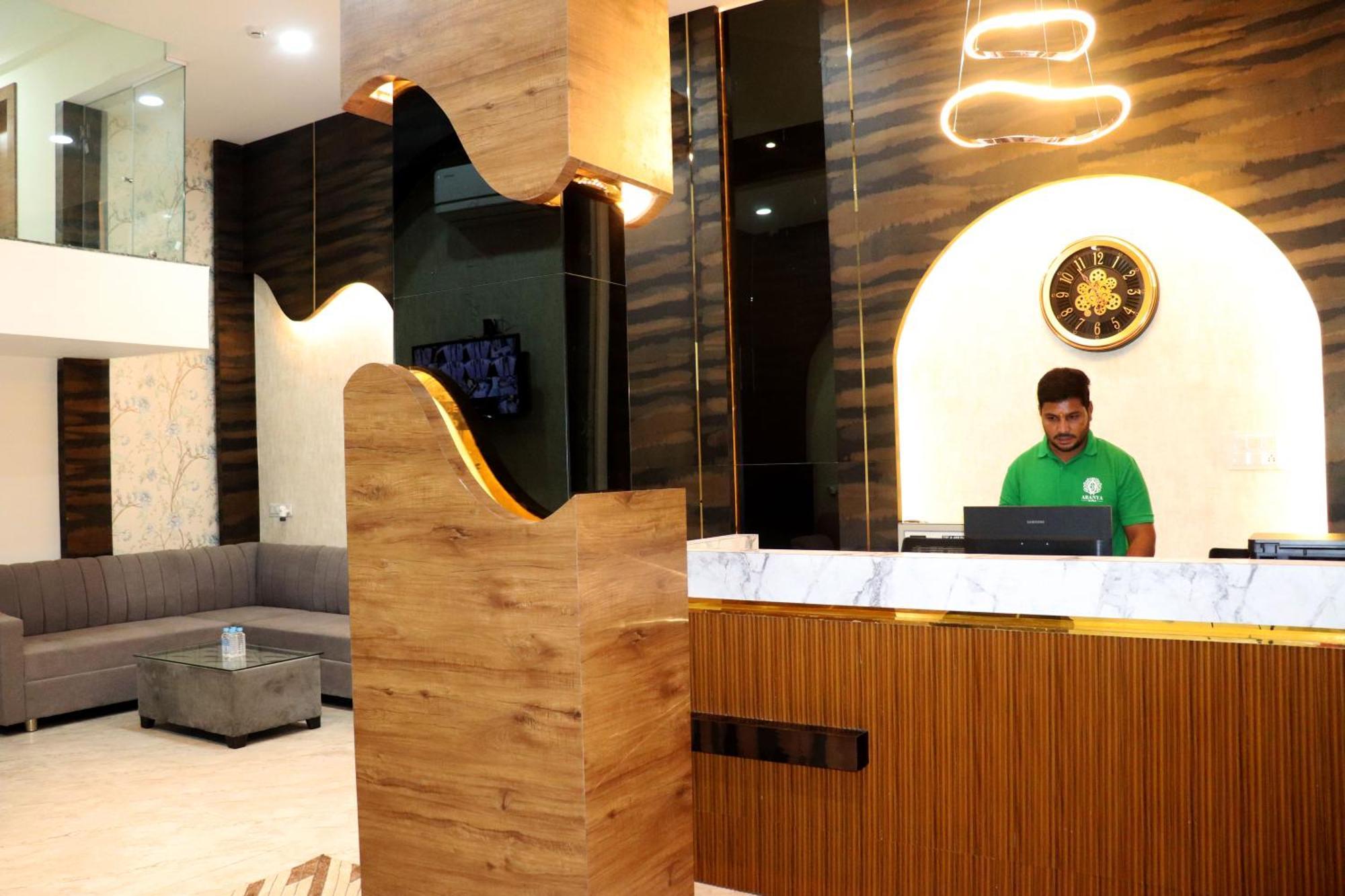 Hotel Aranyasutra Inaya, Indore Luaran gambar